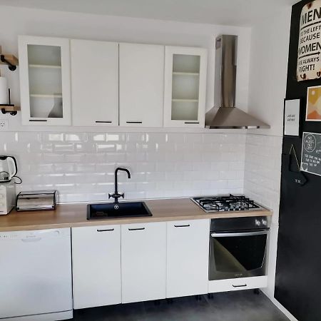 Apartment Luka Tučepi エクステリア 写真