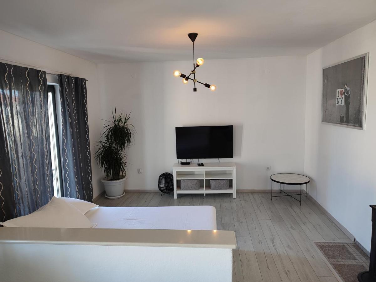 Apartment Luka Tučepi エクステリア 写真